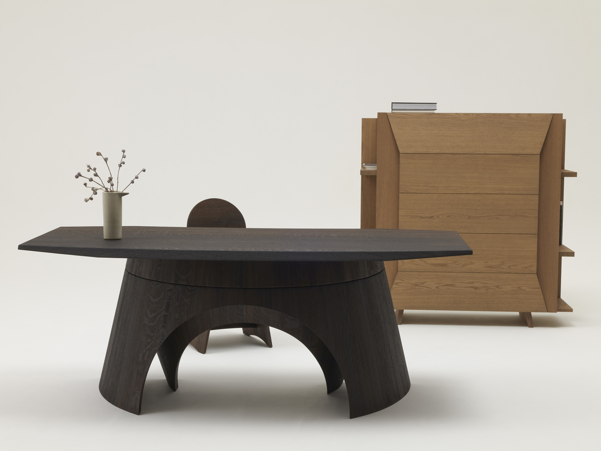 EN-Delcourt-Collection-UTO-desk-OST-high-chest-of-drawers